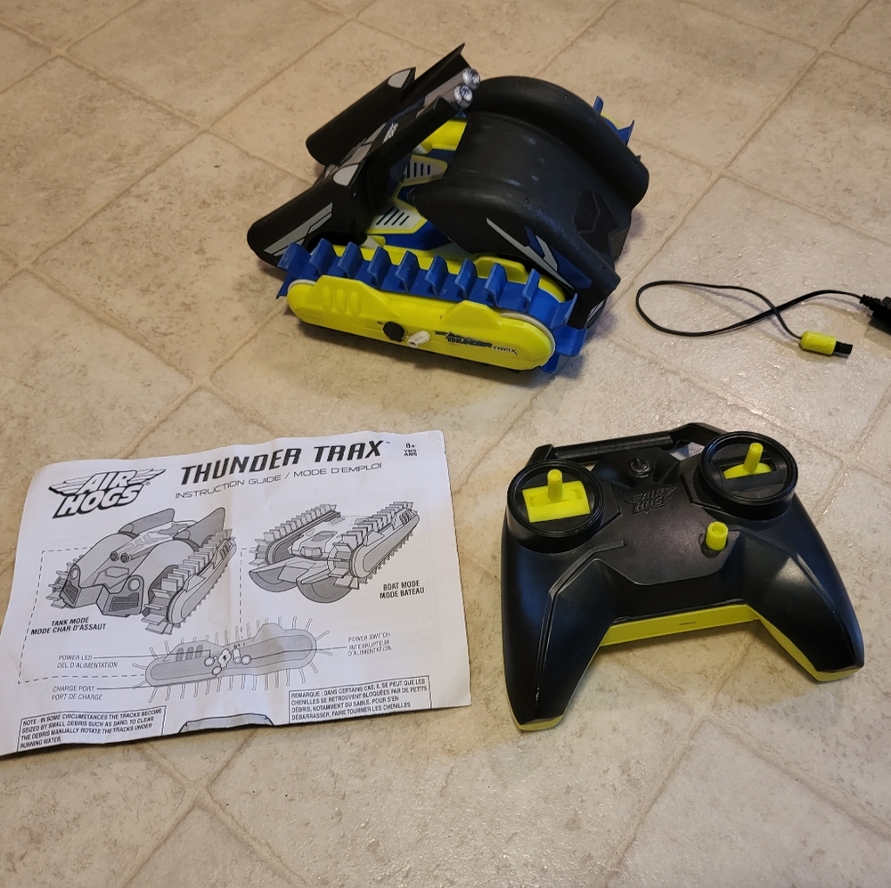 Thunder Trax Air Hogs vehicle